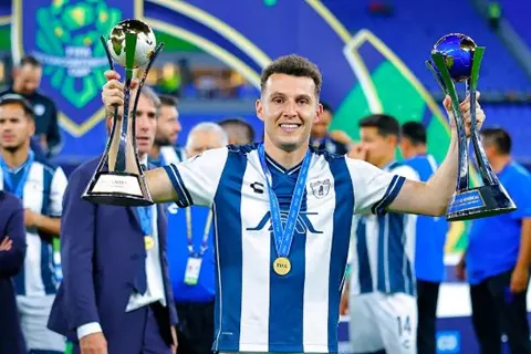 رسميًا.. باتشوكا المكسيكي يعلن تجديد عقد أسامة الإدريسي حتى 2028